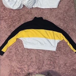 Long sleeved crop top